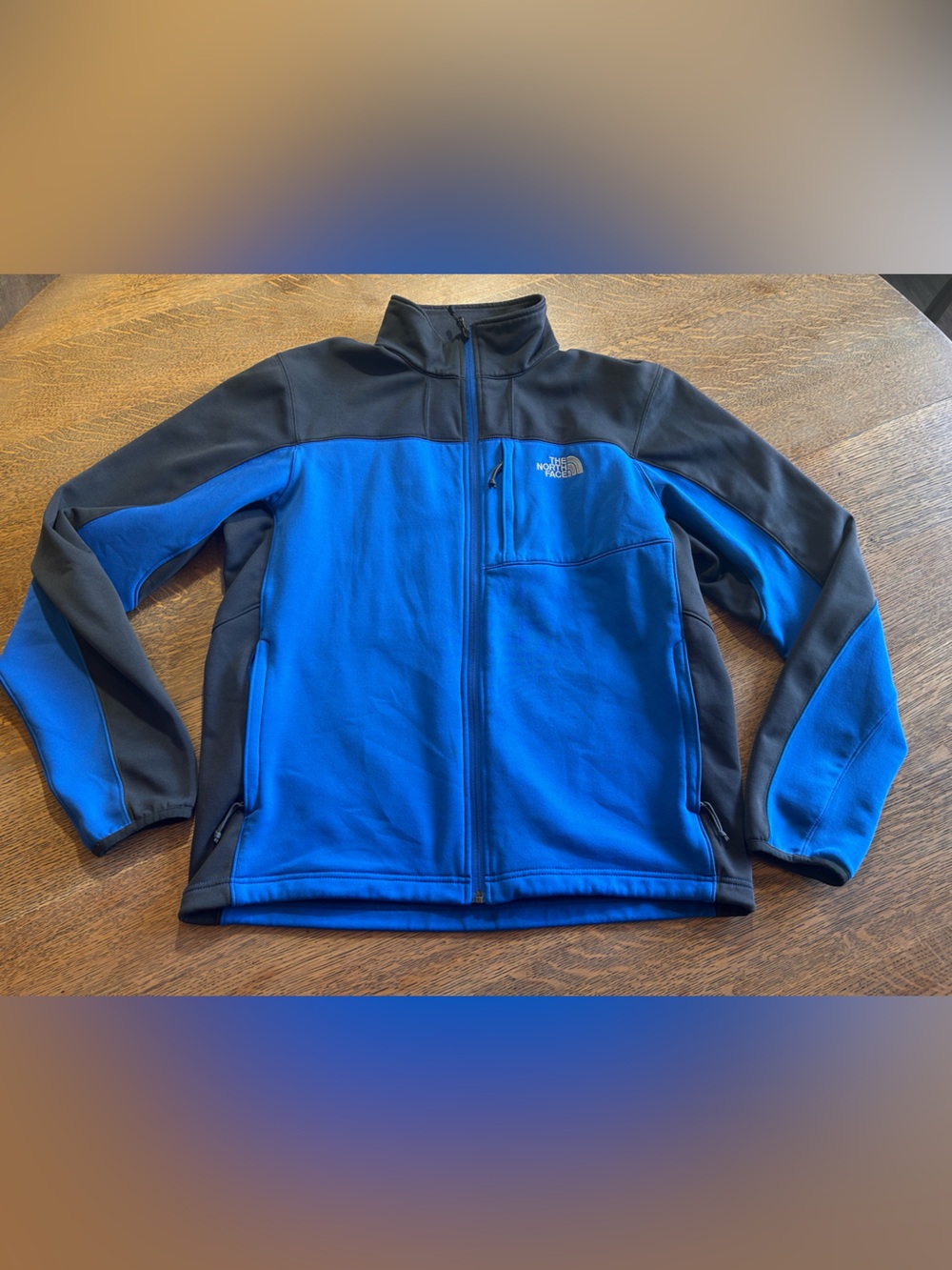 The North Face Men’s Zip-Up Jacket – Size Large